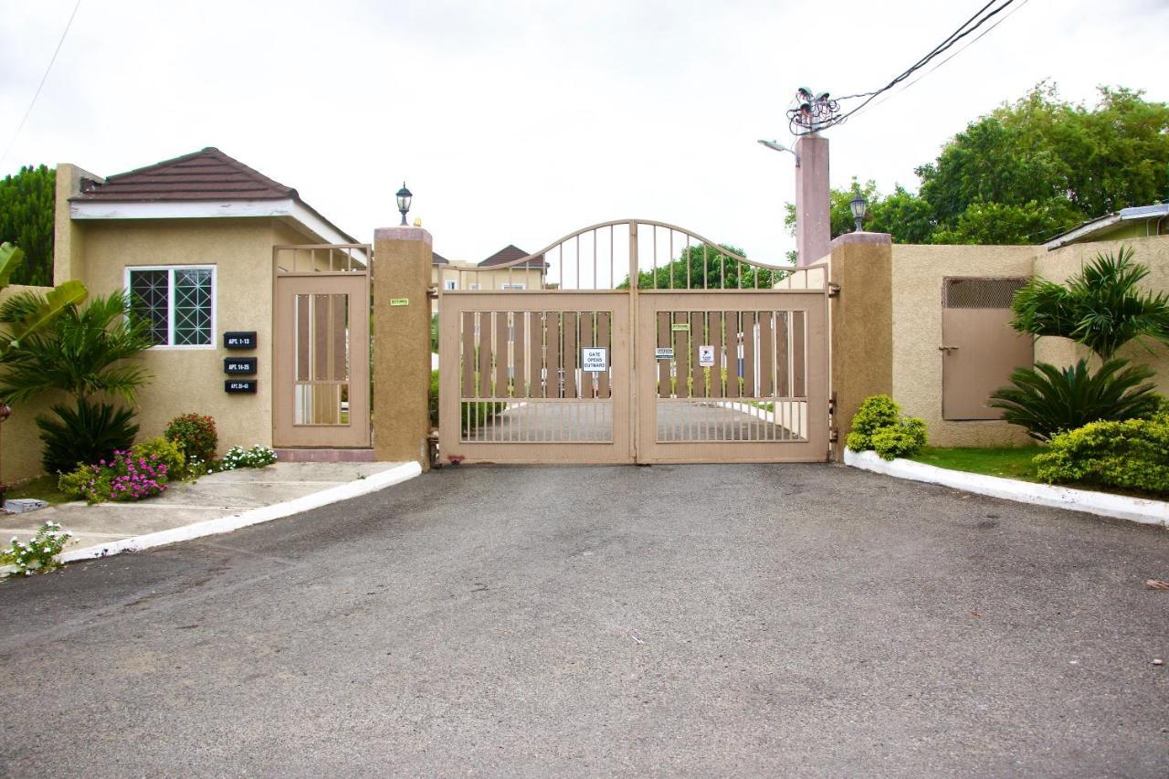 Comfort Homes Kingston Esterno foto