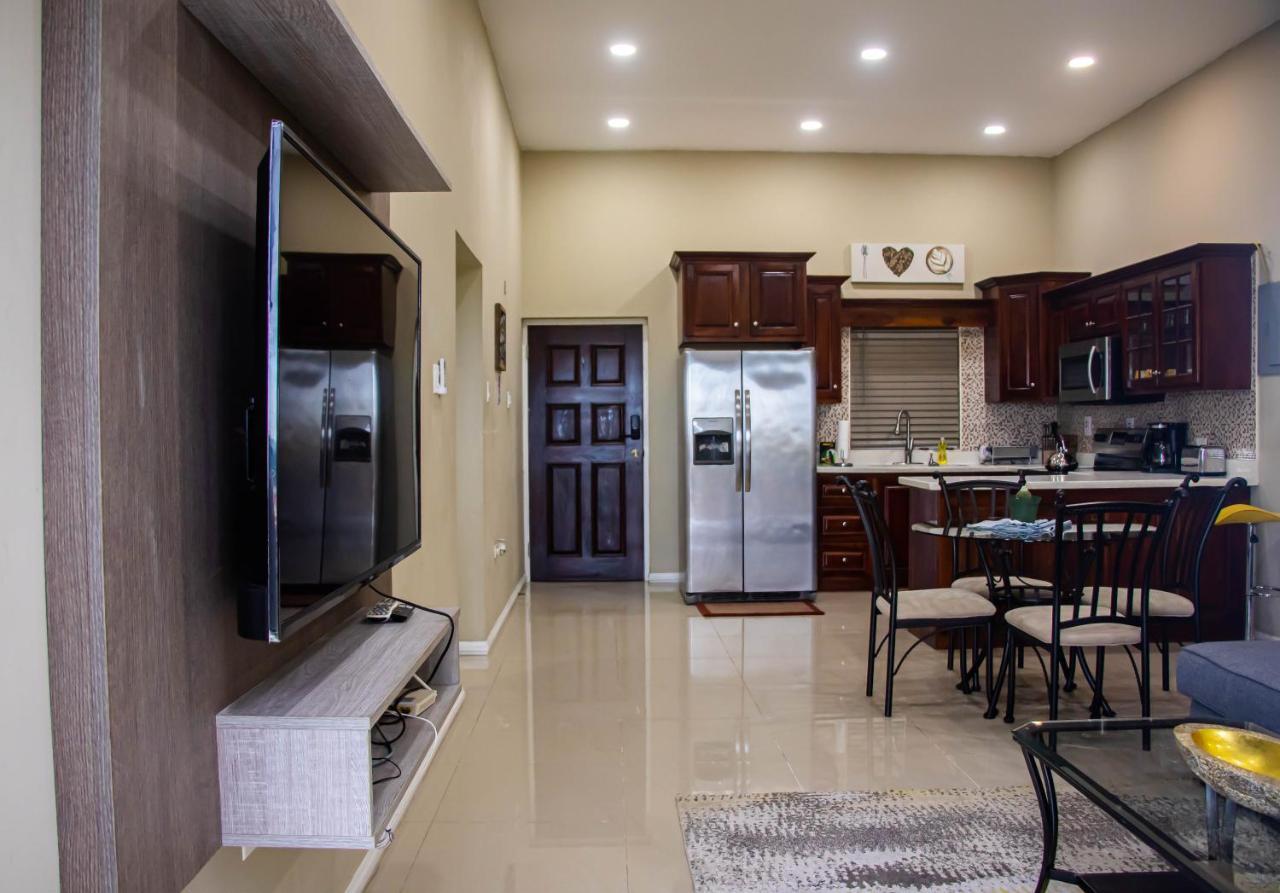 Comfort Homes Kingston Esterno foto